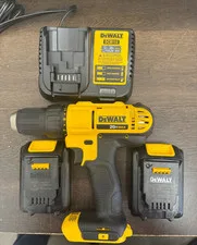 20V MAX Cordless Drill/Driver Kit image 3